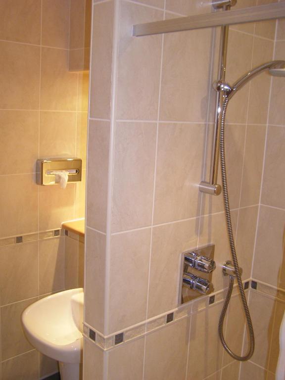 Hunters Lodge Hotel Кру Номер фото