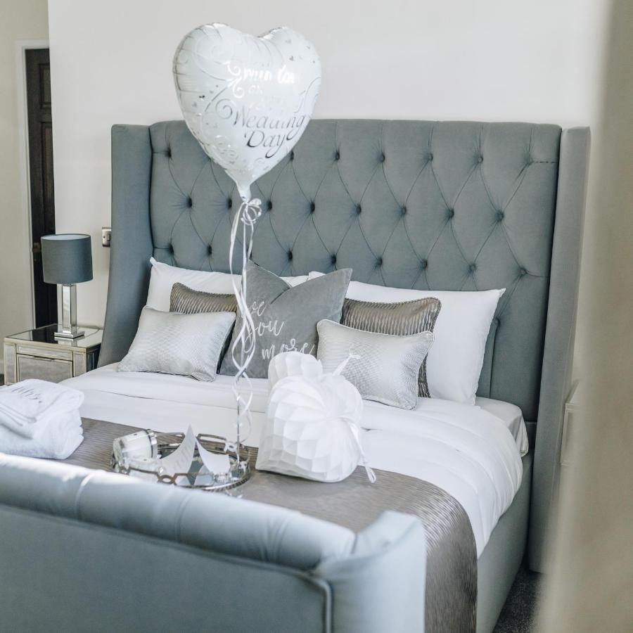 Hunters Lodge Hotel Кру Экстерьер фото