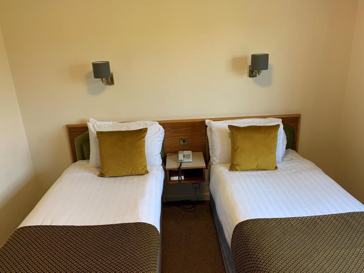 Hunters Lodge Hotel Кру Экстерьер фото